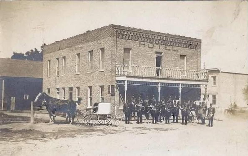 Shaftsburg - Old Postcard Of Hotel